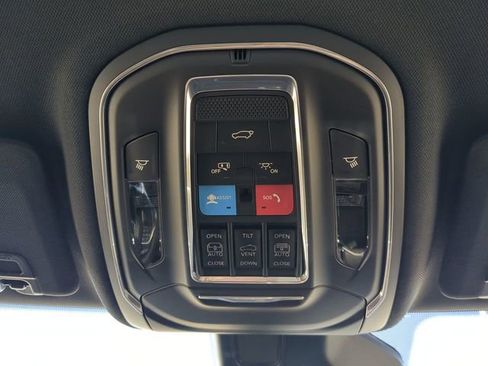 New 2026 Jeep Grand Cherokee Limited w/ Limited Altitude Package image 25