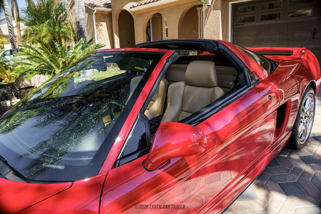 Used 2004 Acura NSX T RWD image 92