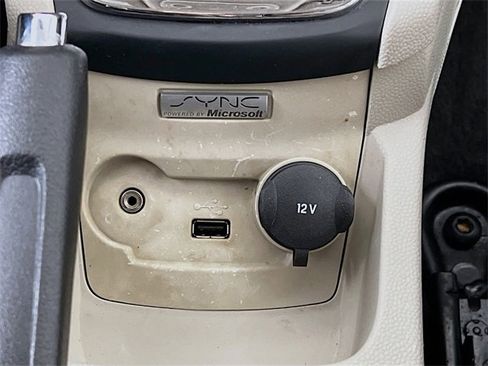 Used 2013 Ford Fiesta SE image 18