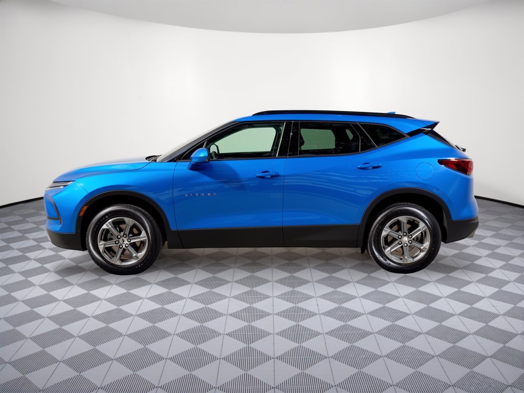 Certified 2024 Chevrolet Blazer LT w/ Convenience Package FWD image 2