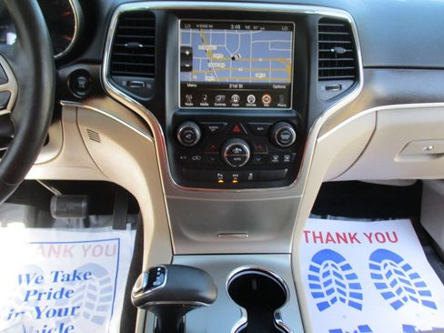 Used 2014 Jeep Grand Cherokee Limited RWD image 17