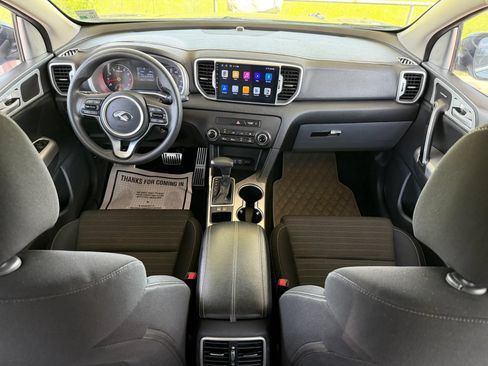 Used 2018 Kia Sportage LX FWD image 19