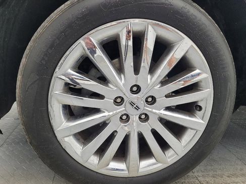 Used 2015 Lincoln MKX FWD w/ Equipment Group 102A image 31