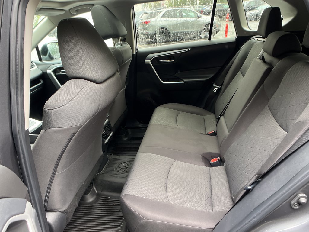 Certified 2022 Toyota RAV4 XLE w/ Convenience Package AWD/4WD image 21