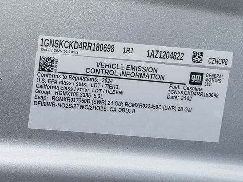 Used 2024 Chevrolet Suburban LT image 17