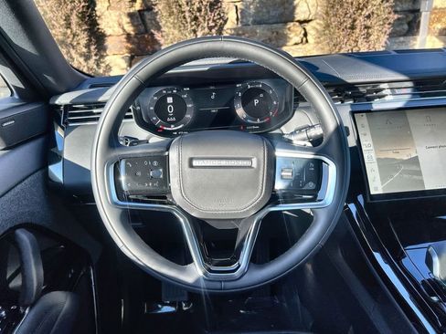 Used 2025 Land Rover Range Rover Sport S image 21