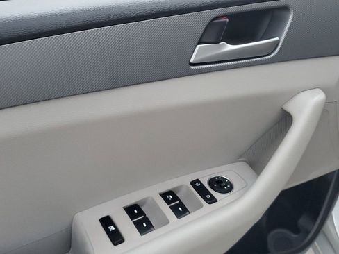 Used 2019 Hyundai Sonata SE image 42