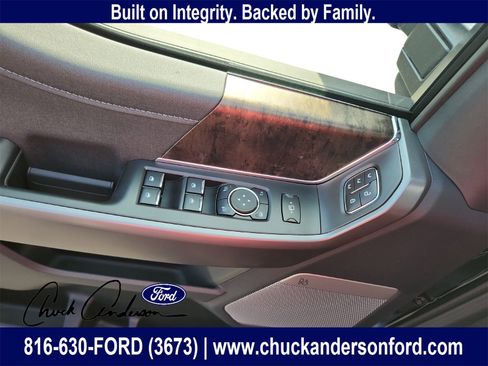 New 2026 Ford F250 Lariat w/ Black Appearance Package image 19