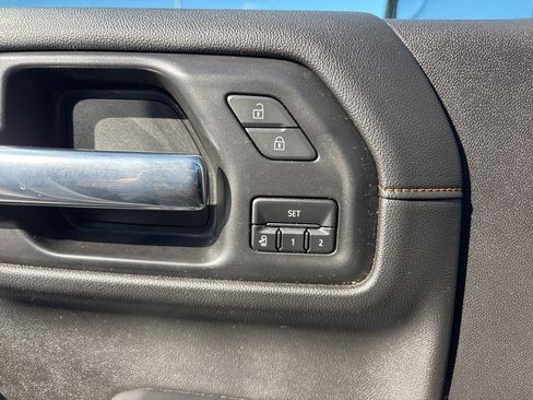 Used 2021 GMC Sierra 1500 AT4 image 28