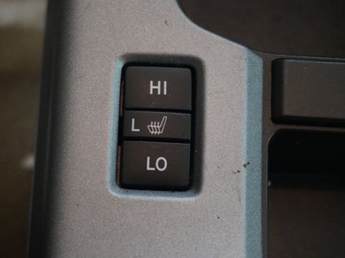 Used 2011 Toyota Sequoia Platinum image 14