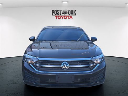 Used 2024 Volkswagen Jetta S image 2