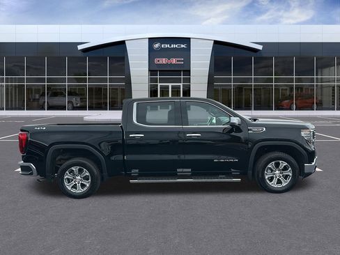 Used 2025 GMC Sierra 1500 SLT AWD/4WD image 7