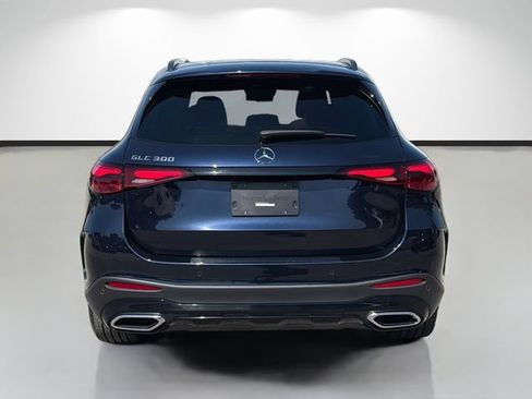 Used 2023 Mercedes-Benz GLC 300 image 4