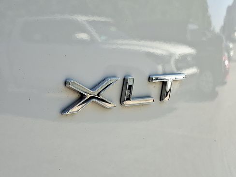 Used 2024 Ford Transit 350 XLT RWD image 31