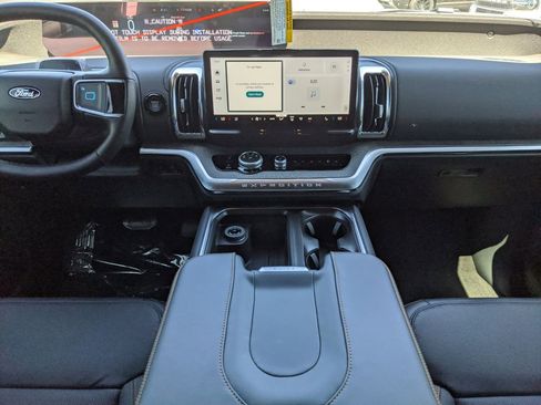 New 2026 Ford Expedition Tremor image 14