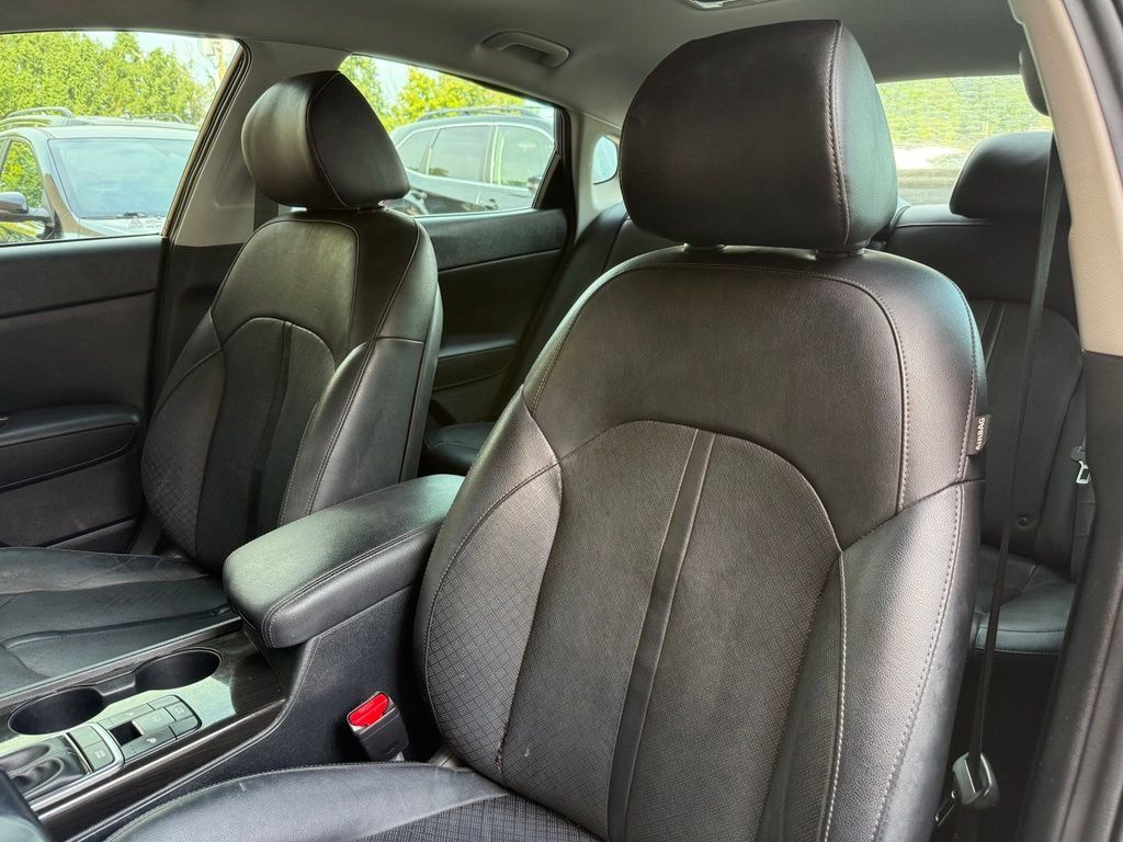 Used 2019 Kia Optima EX FWD image 11