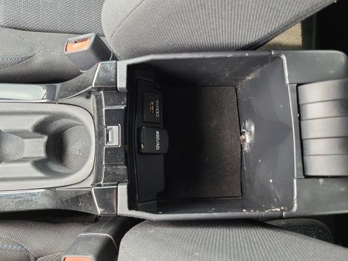 Used 2021 Toyota Corolla SE FWD image 26