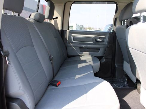 Used 2020 RAM 1500 Classic SLT AWD/4WD image 20