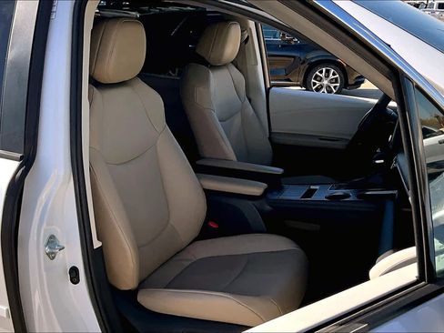 Used 2022 Toyota Sienna XLE image 8