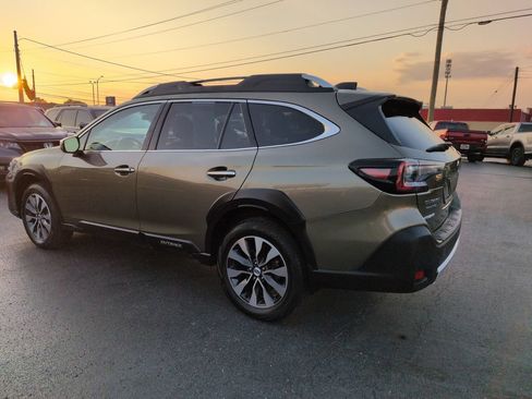 Used 2025 Subaru Outback Touring XT w/ Popular Package #2 AWD/4WD image 3