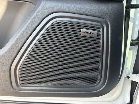Certified 2026 Porsche Macan AWD/4WD image 22