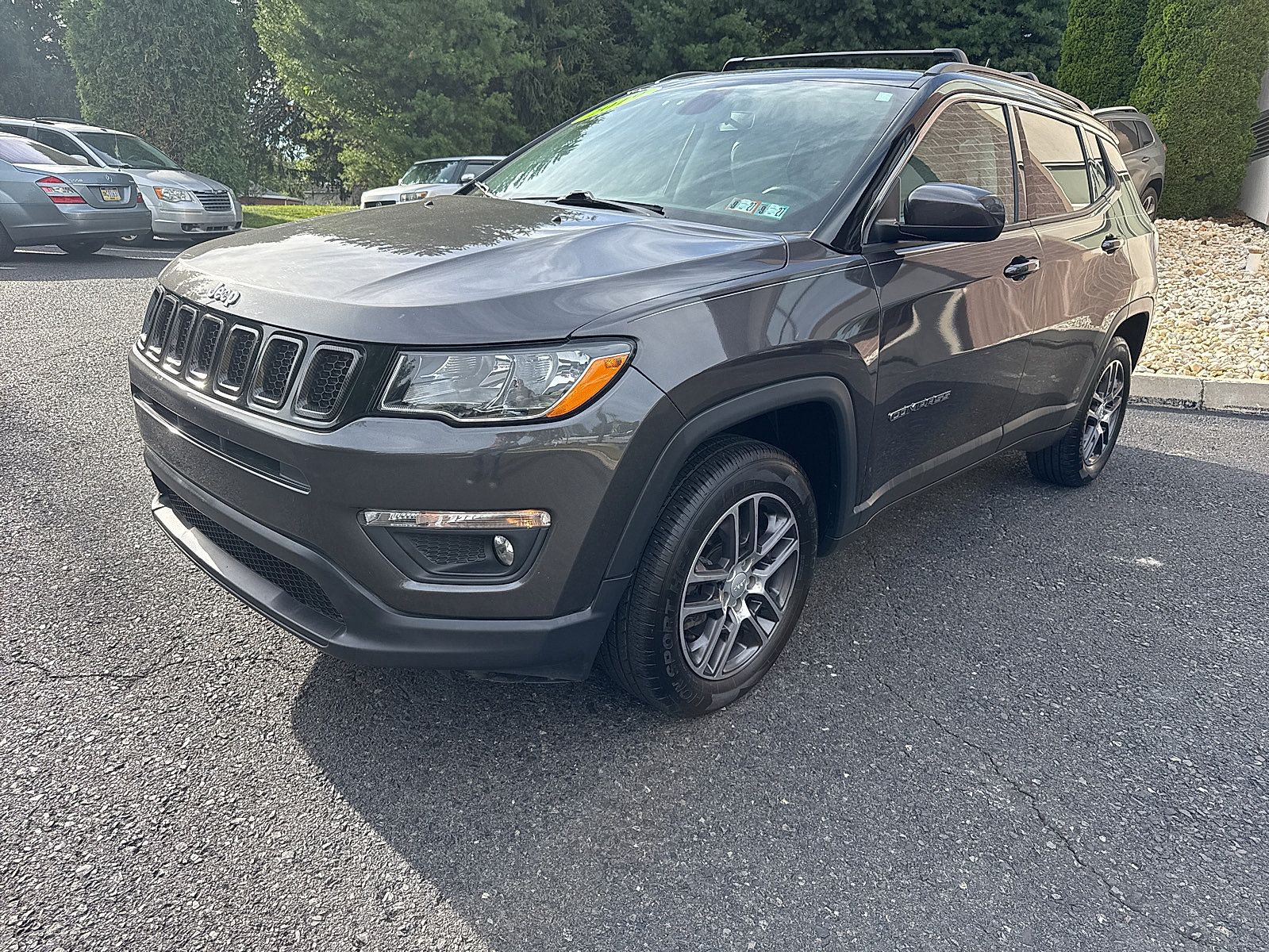 Used 2019 Jeep Compass Latitude w/ Popular Equipment Group AWD/4WD image 10