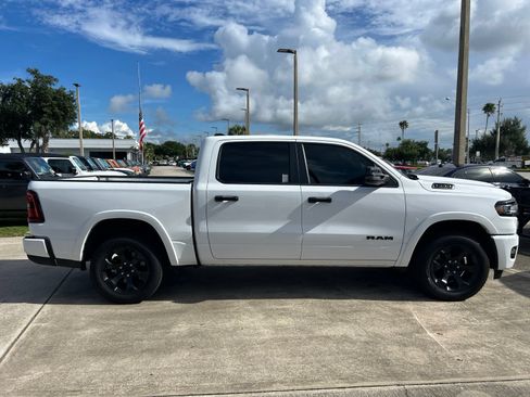 Used 2025 RAM 1500 Big Horn AWD/4WD image 6