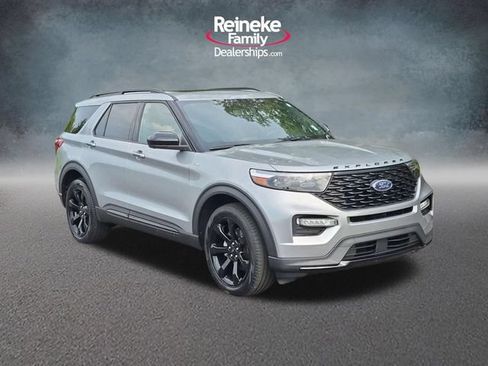 Used 2023 Ford Explorer ST-Line w/ Class IV Trailer Tow Package AWD/4WD image 3