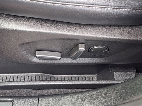 Certified 2024 Ford Edge SEL w/ Convenience Package image 10