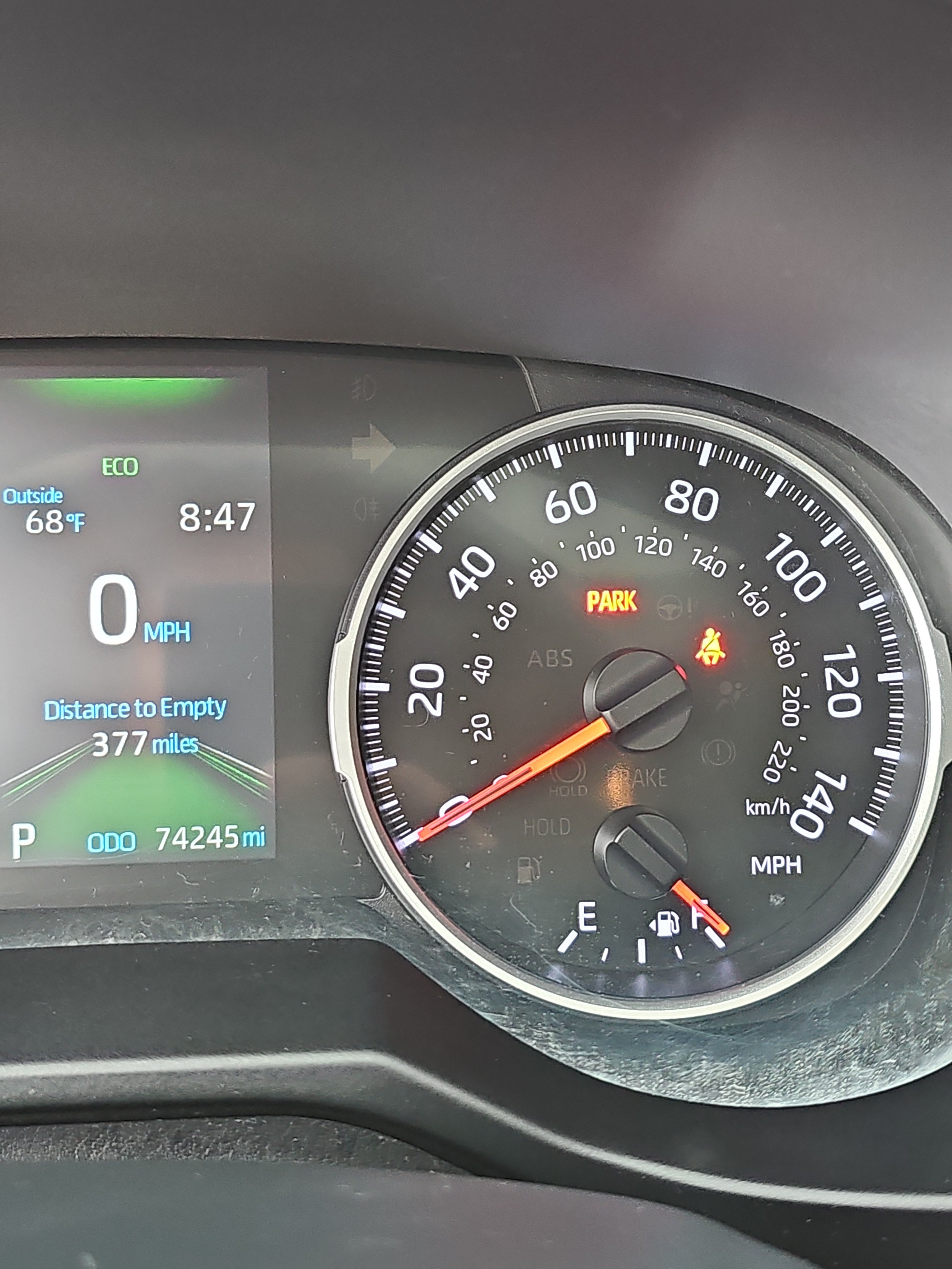 Used 2020 Toyota RAV4 XLE w/ Convenience Package FWD image 26