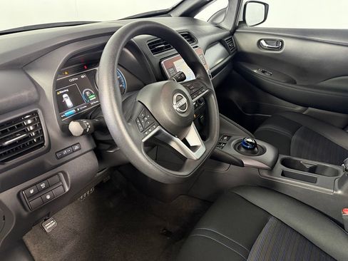 Used 2025 Nissan Leaf S FWD image 12