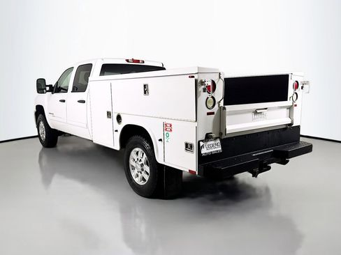 Used 2011 Chevrolet Silverado 3500 LT AWD/4WD image 6