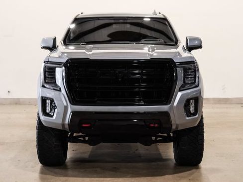 Used 2023 GMC Yukon XL AT4 w/ AT4 Premium Package AWD/4WD image 2