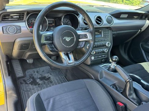 Used 2017 Ford Mustang GT w/ Black Accent Package RWD image 2