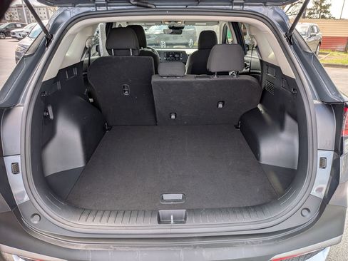 Used 2025 Kia Sportage LX image 31