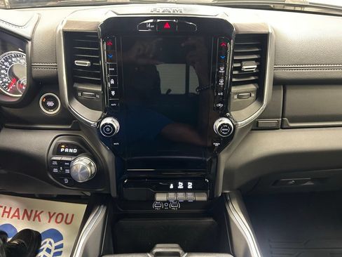 Used 2025 RAM 1500 Laramie AWD/4WD image 23