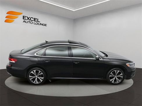 Used 2020 Volkswagen Passat 2.0T SEL image 45