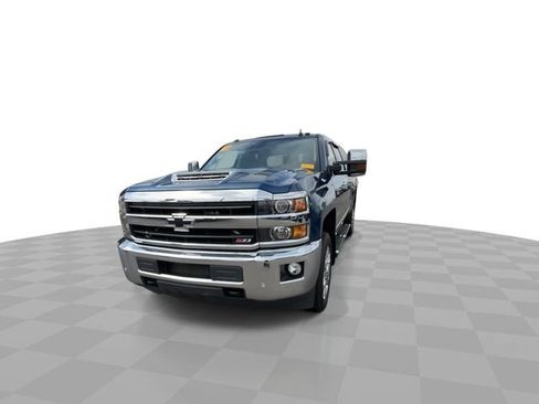 Used 2019 Chevrolet Silverado 2500 LTZ w/ Duramax Plus Package AWD/4WD image 3