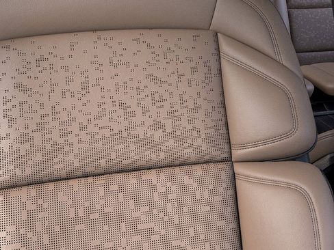 New 2026 Lincoln Navigator L Black Label AWD/4WD image 16