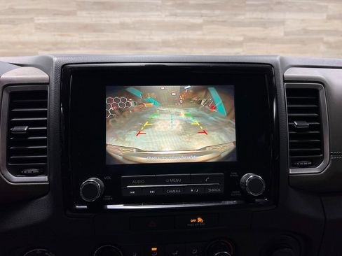 Used 2023 Nissan Frontier SV w/ Technology Package image 7