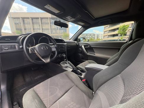 Used 2013 Scion tC FWD image 10