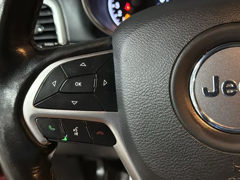 Used 2021 Jeep Grand Cherokee Limited AWD/4WD image 12