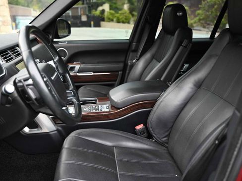 Used 2017 Land Rover Range Rover HSE AWD/4WD image 13