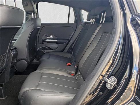 Used 2025 Mercedes-Benz GLA 250 image 16