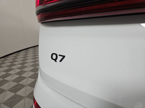 New 2026 Audi Q7 3.0T Premium Plus AWD/4WD image 11