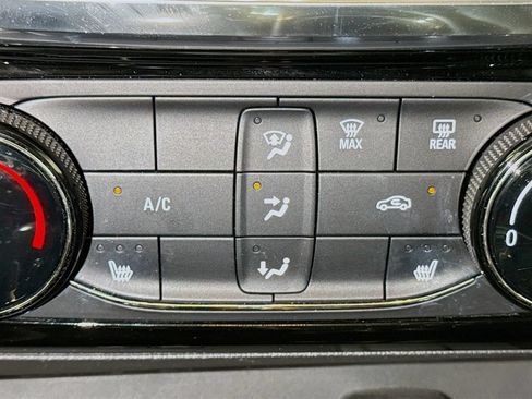 Used 2024 Buick Encore GX Sport Touring w/ Comfort Package FWD image 17