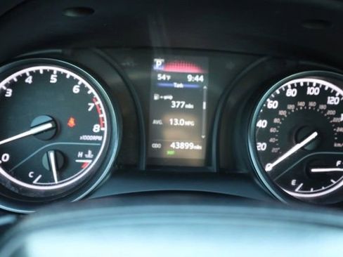 Used 2024 Toyota Camry SE image 23