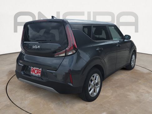 Certified 2025 Kia Soul LX w/ LX Technology Package FWD image 8