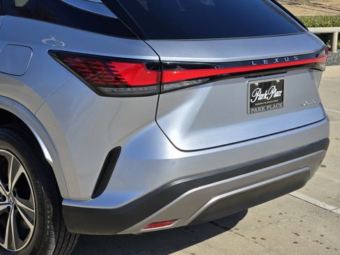 Certified 2025 Lexus RX 350 Premium Package image 17