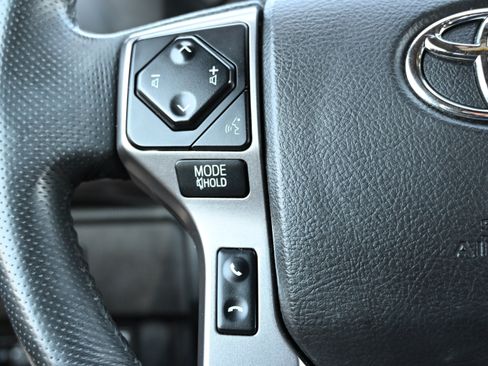 Used 2022 Toyota Tacoma Limited AWD/4WD image 34